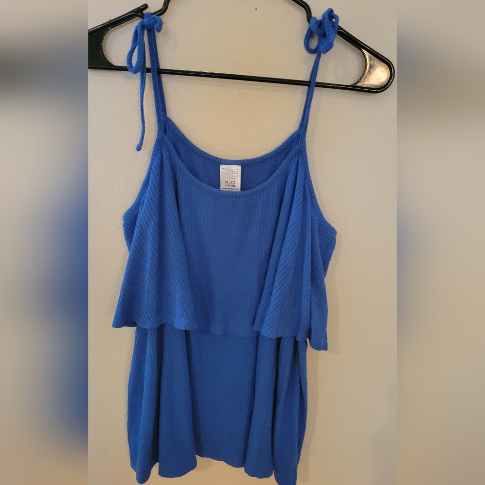 EUC SLEEVELESS TOP